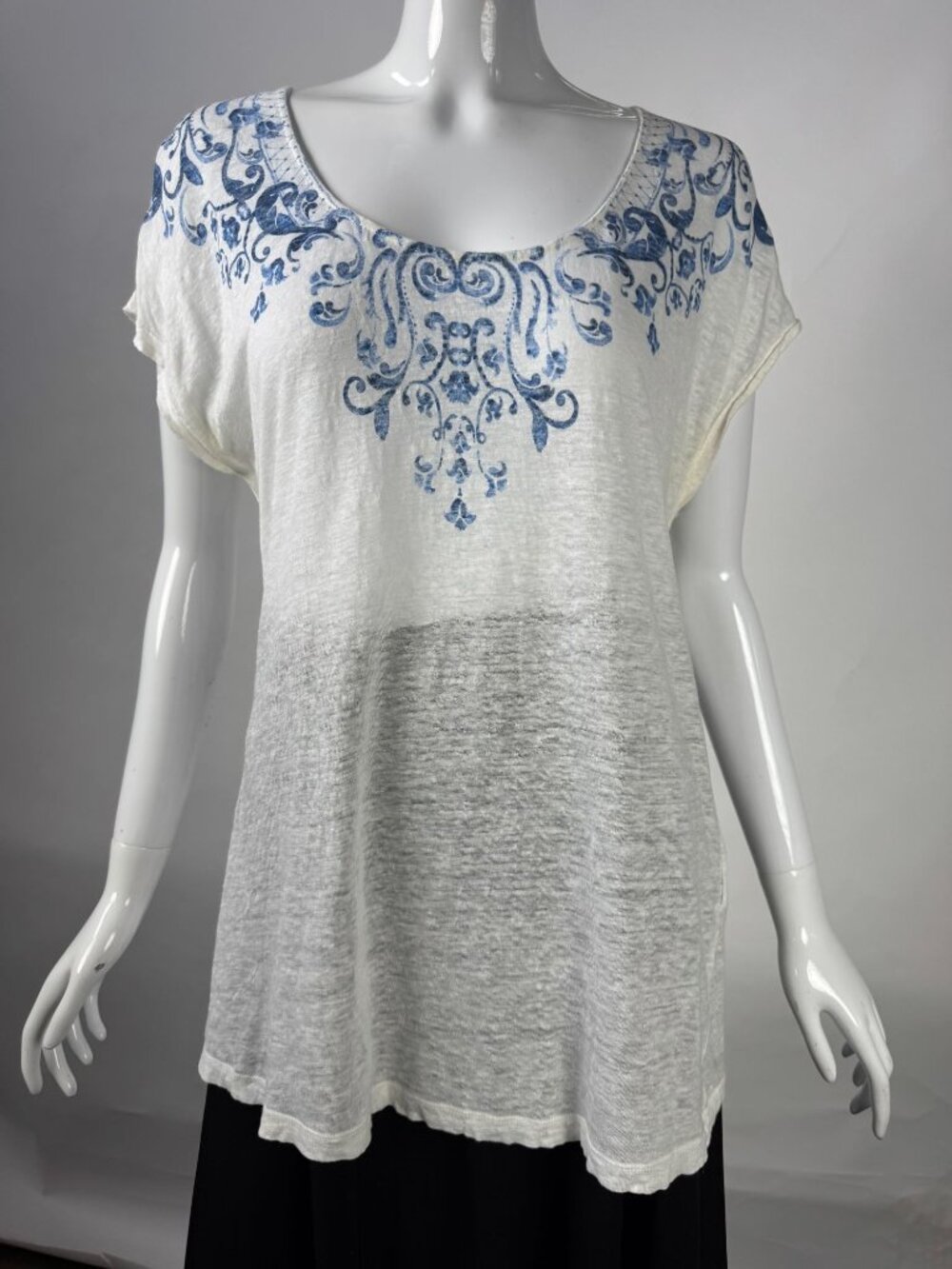 Joie Blue & White Scoop Neck Short Sleeve Top With Embroidered Detail